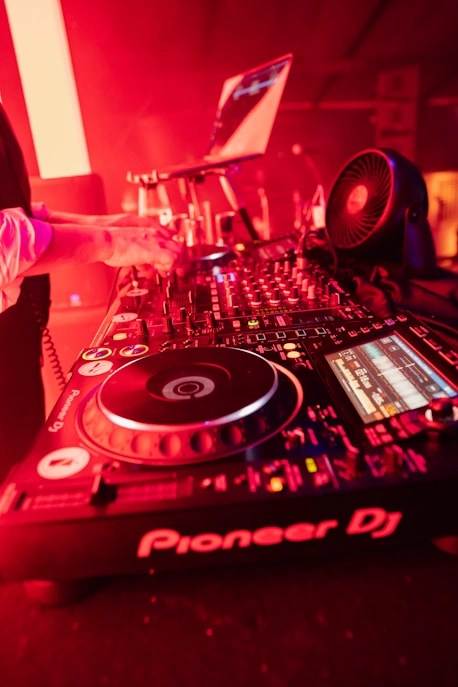 The Evolution of hip-hop from the streets of mainstream (2)